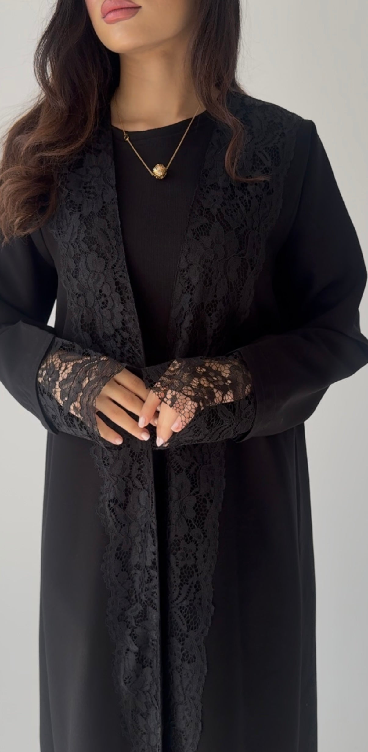 عباية دانتيلا - Bateel Abaya