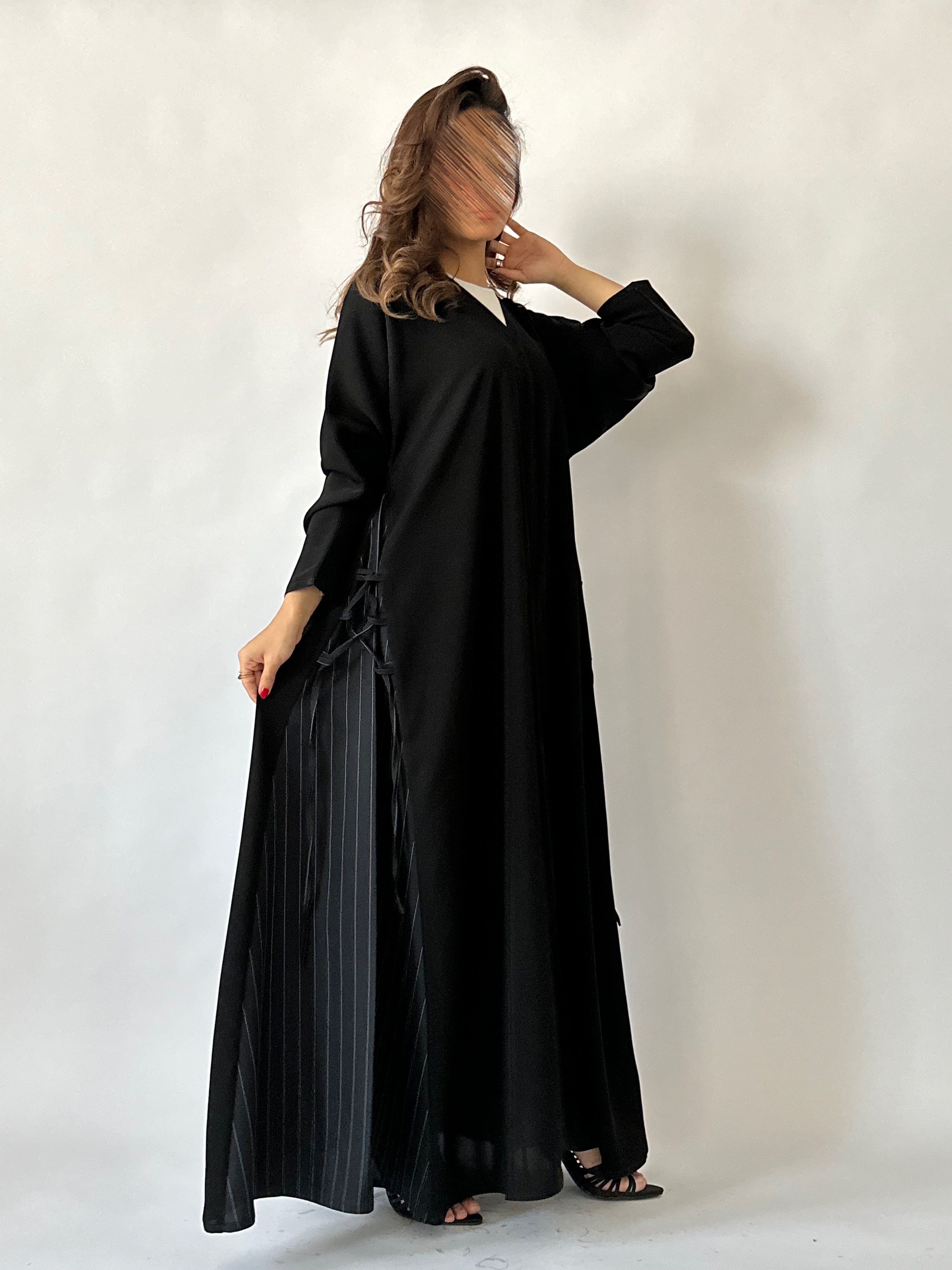 عباية جديلة أسود - Bateel Abaya