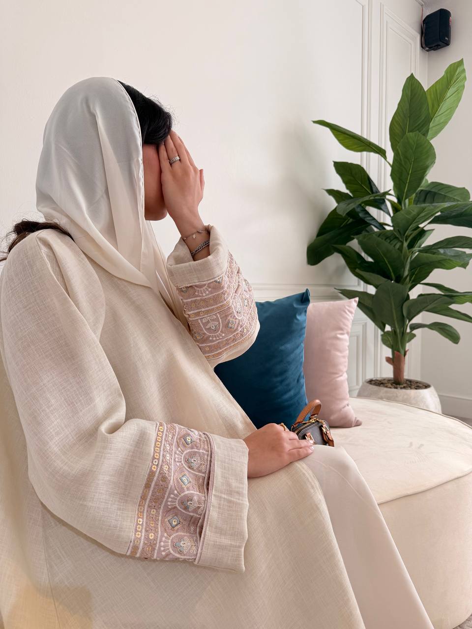 عباية مسك - Bateel Abaya