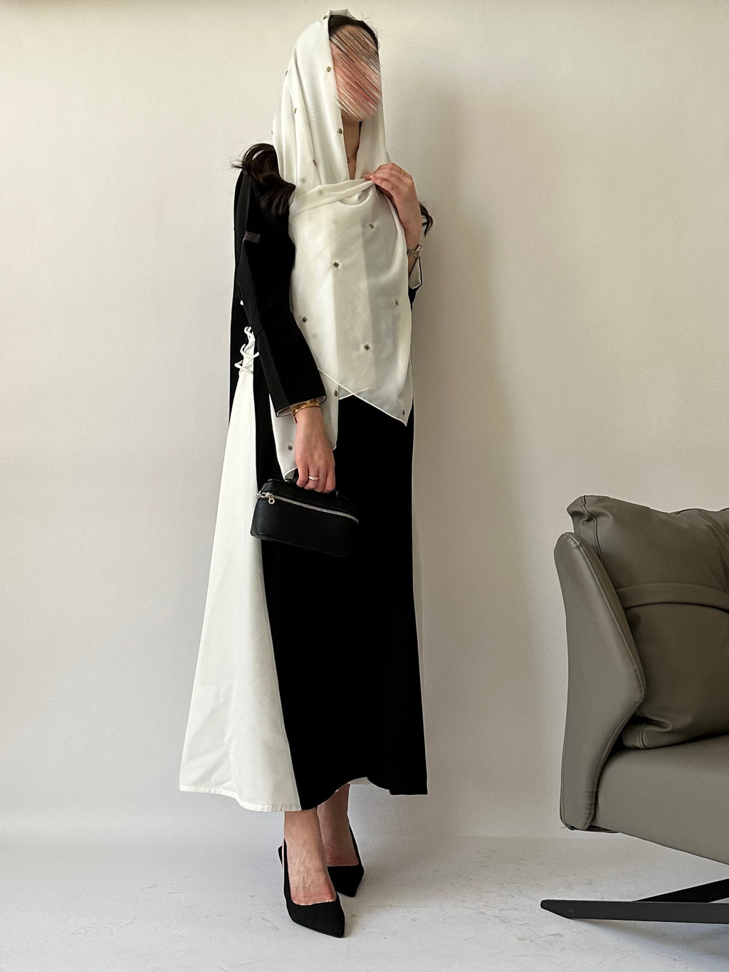 عباية جديلة - Bateel Abaya