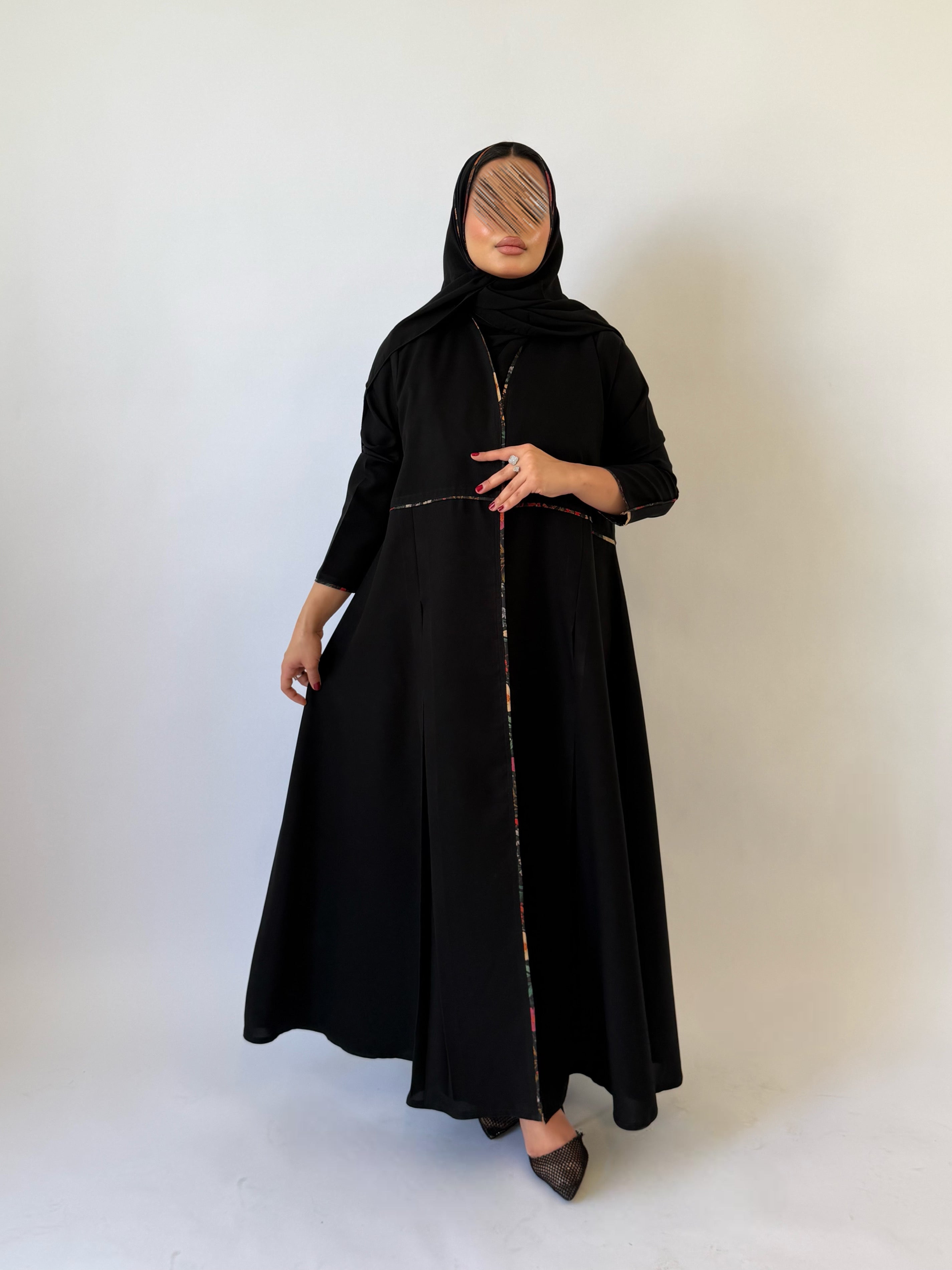 عباية رغد