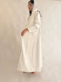عباية يوليو أبيض - Bateel Abaya