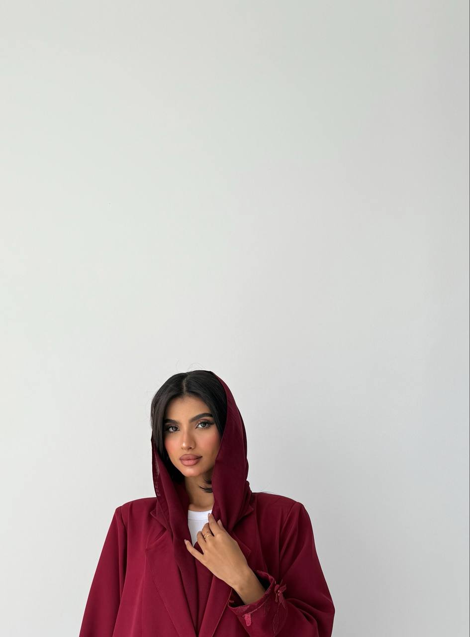 ازهار عنابي - Bateel Abaya