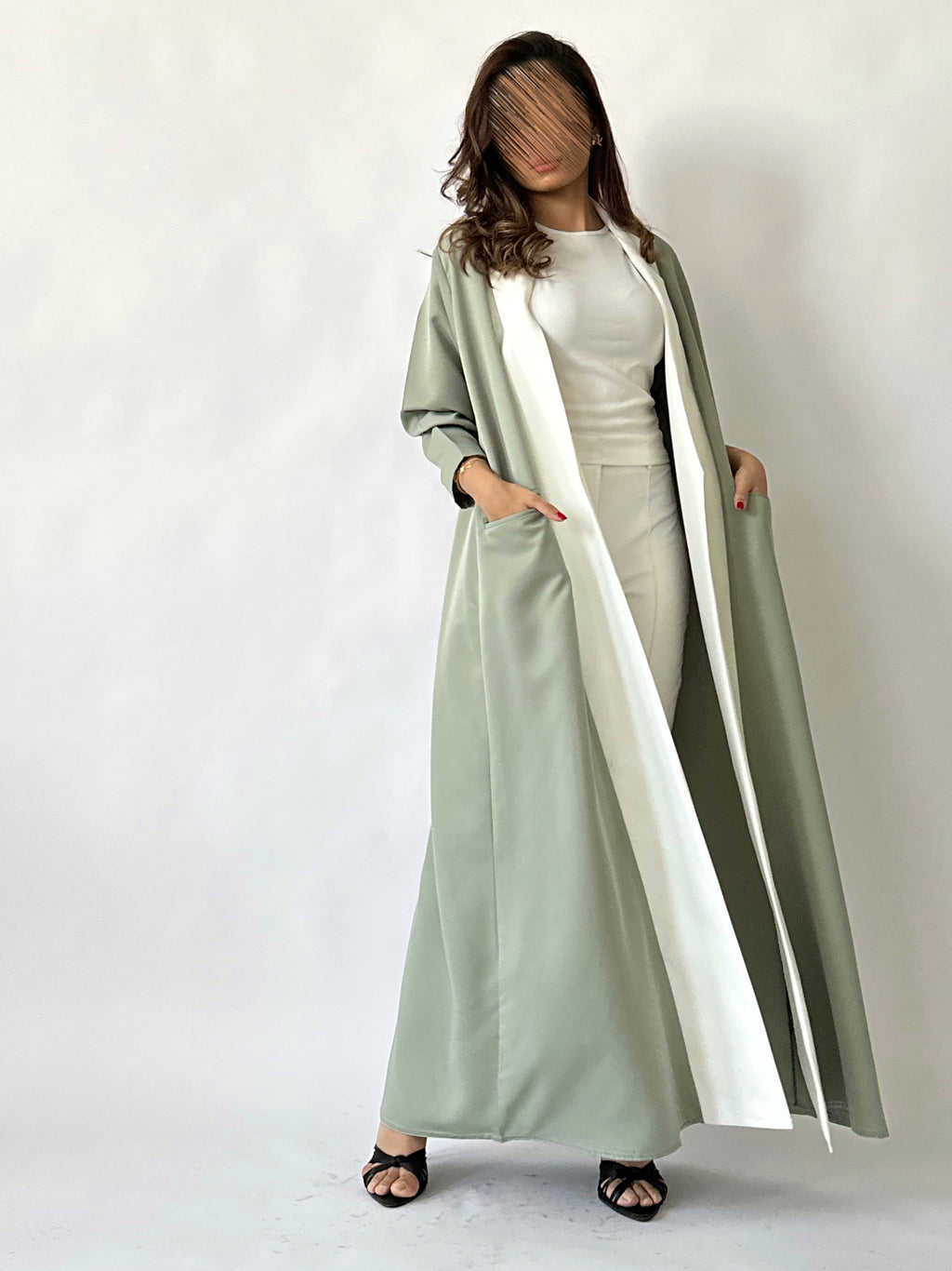 عباية المشاعل - Bateel Abaya