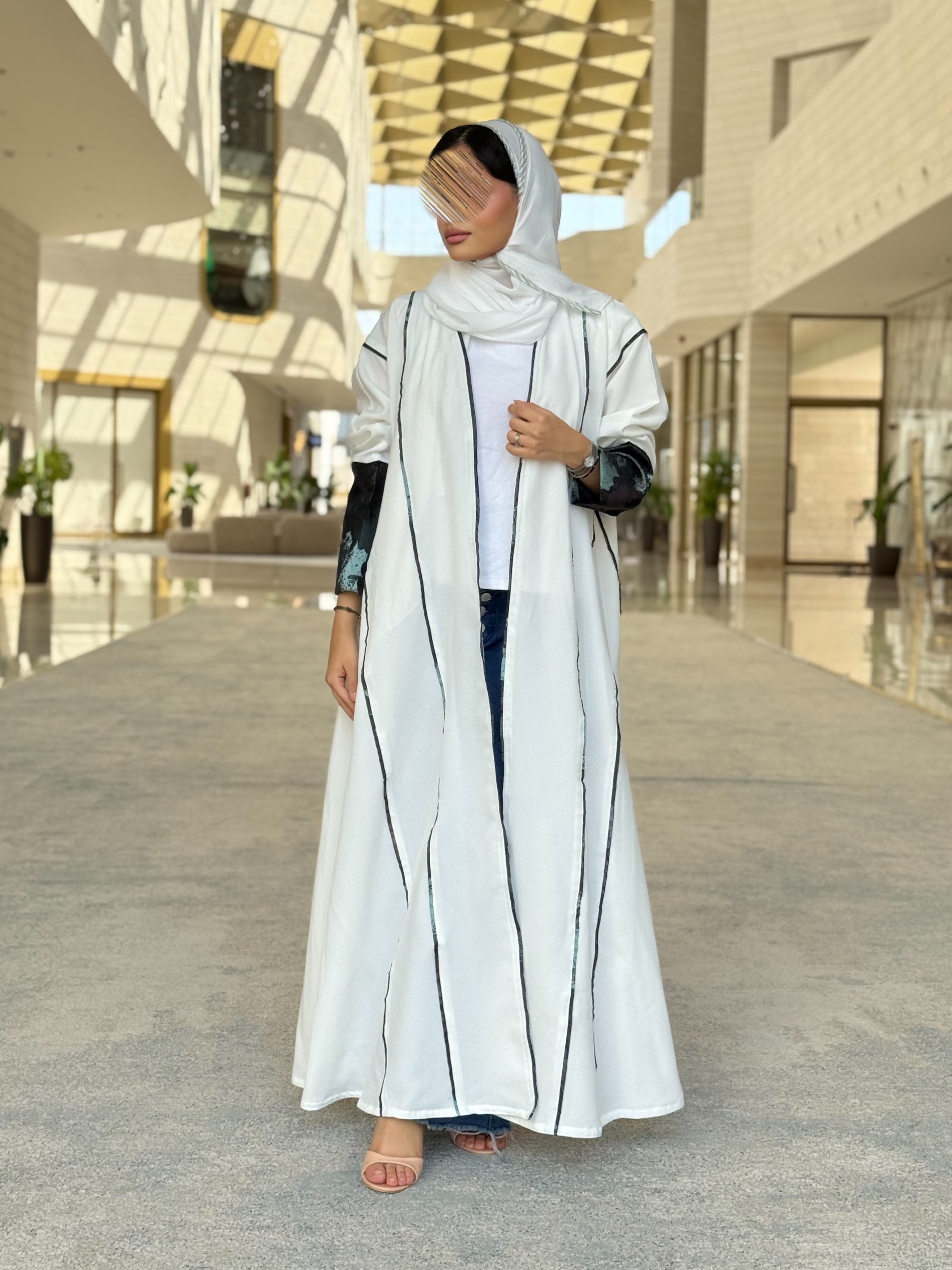 سهام ابيض - Bateel Abaya