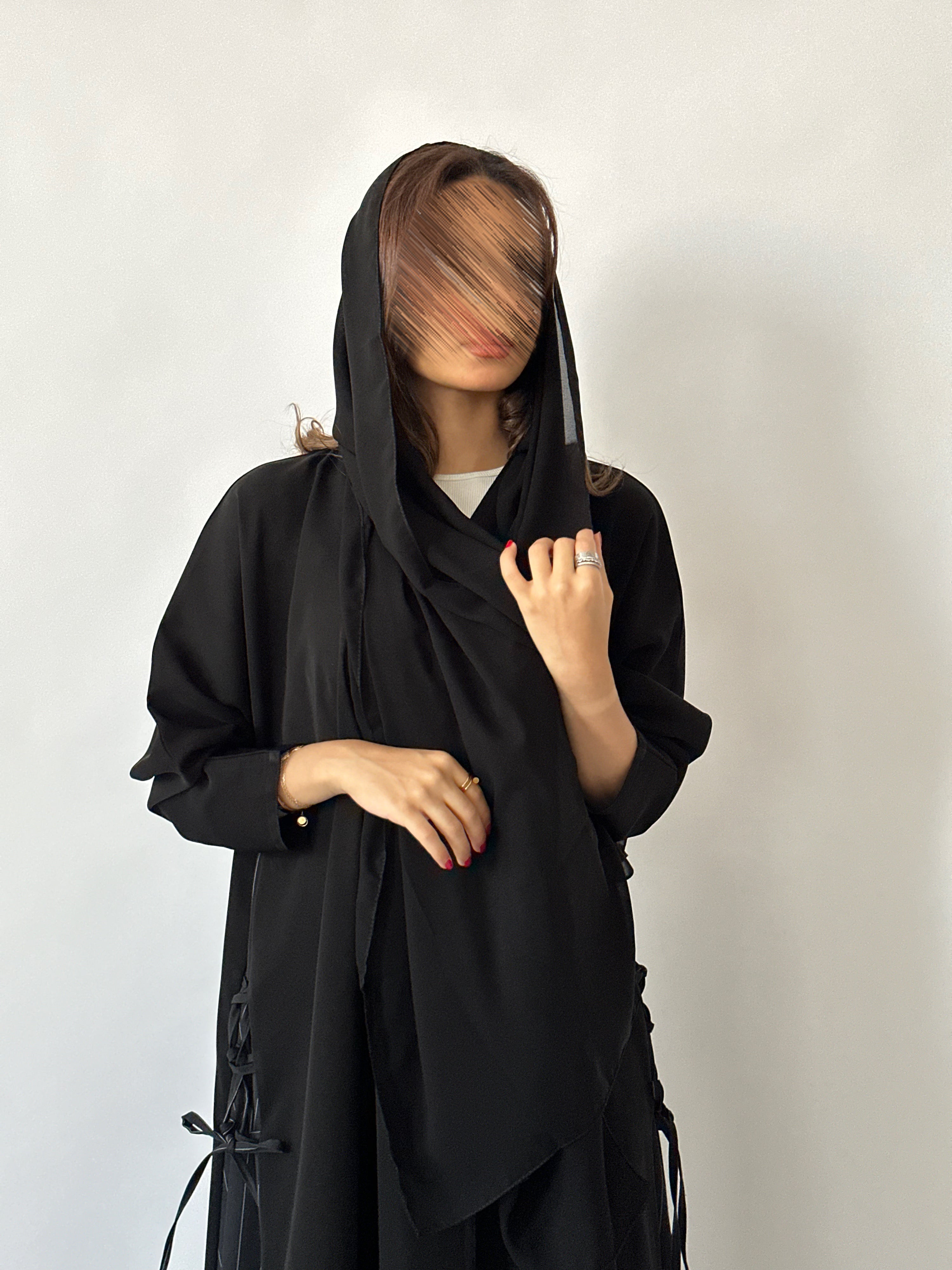 عباية جديلة أسود - Bateel Abaya