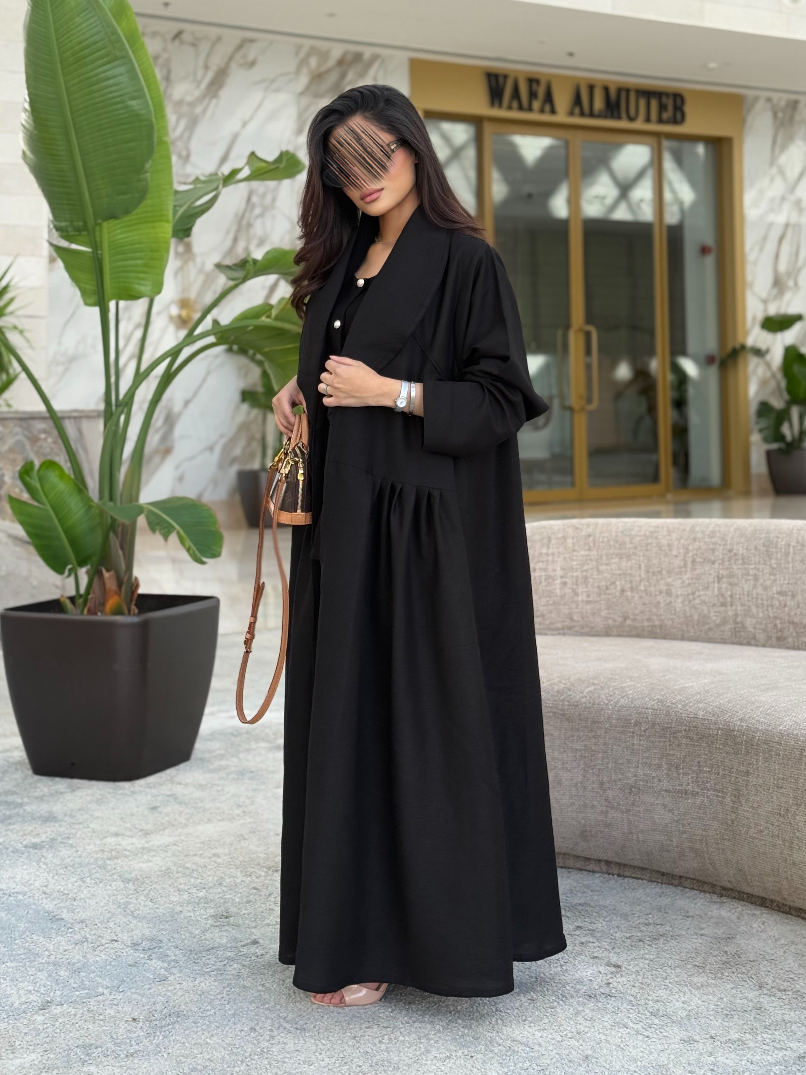 لنن اسود - Bateel Abaya