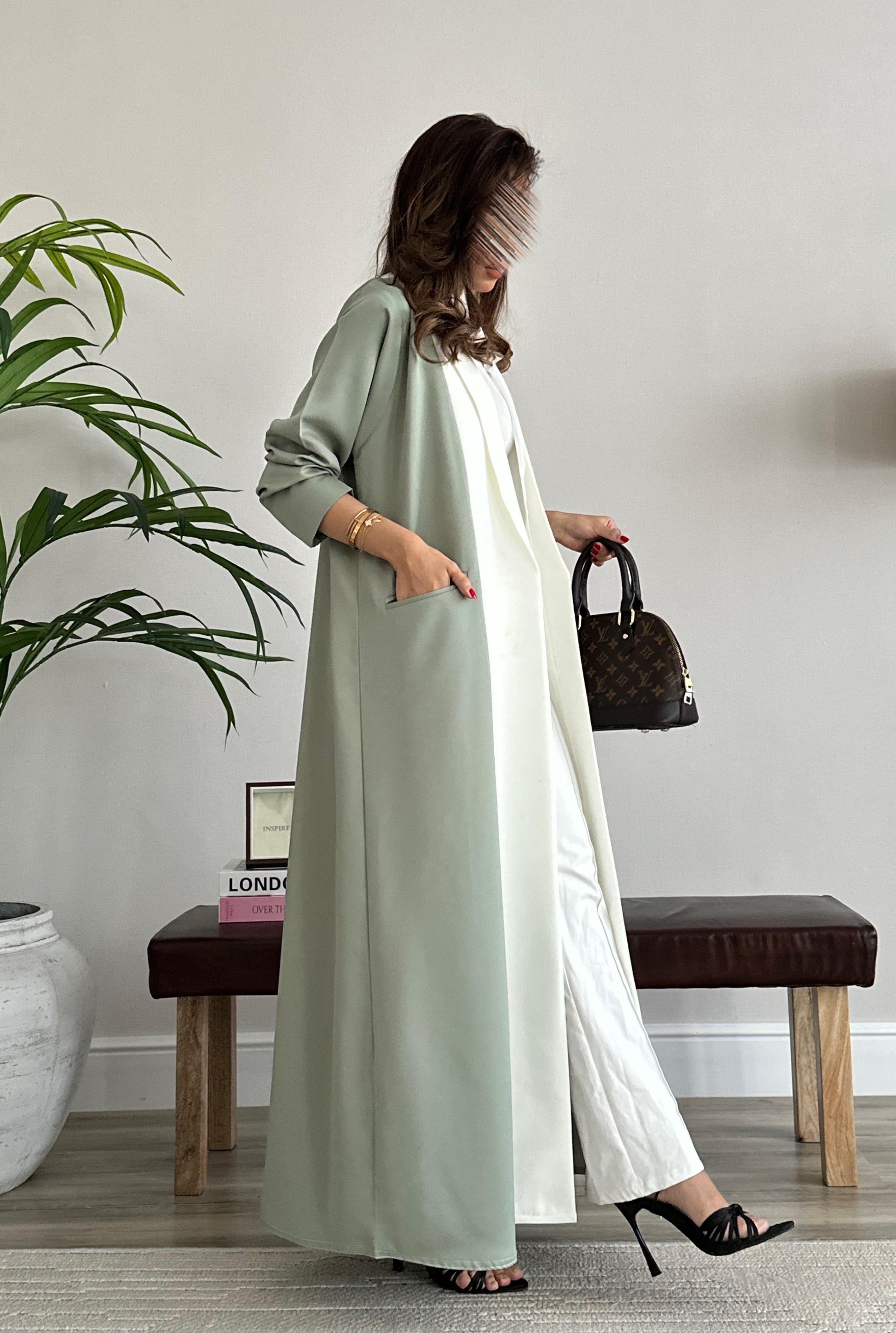 عباية المشاعل - Bateel Abaya