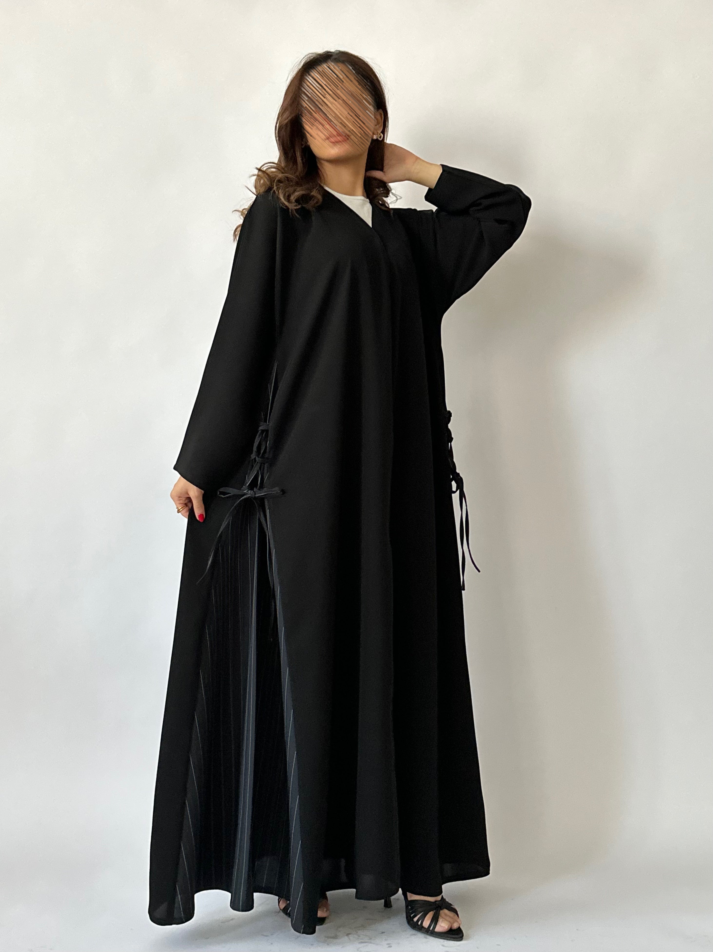 عباية جديلة أسود - Bateel Abaya