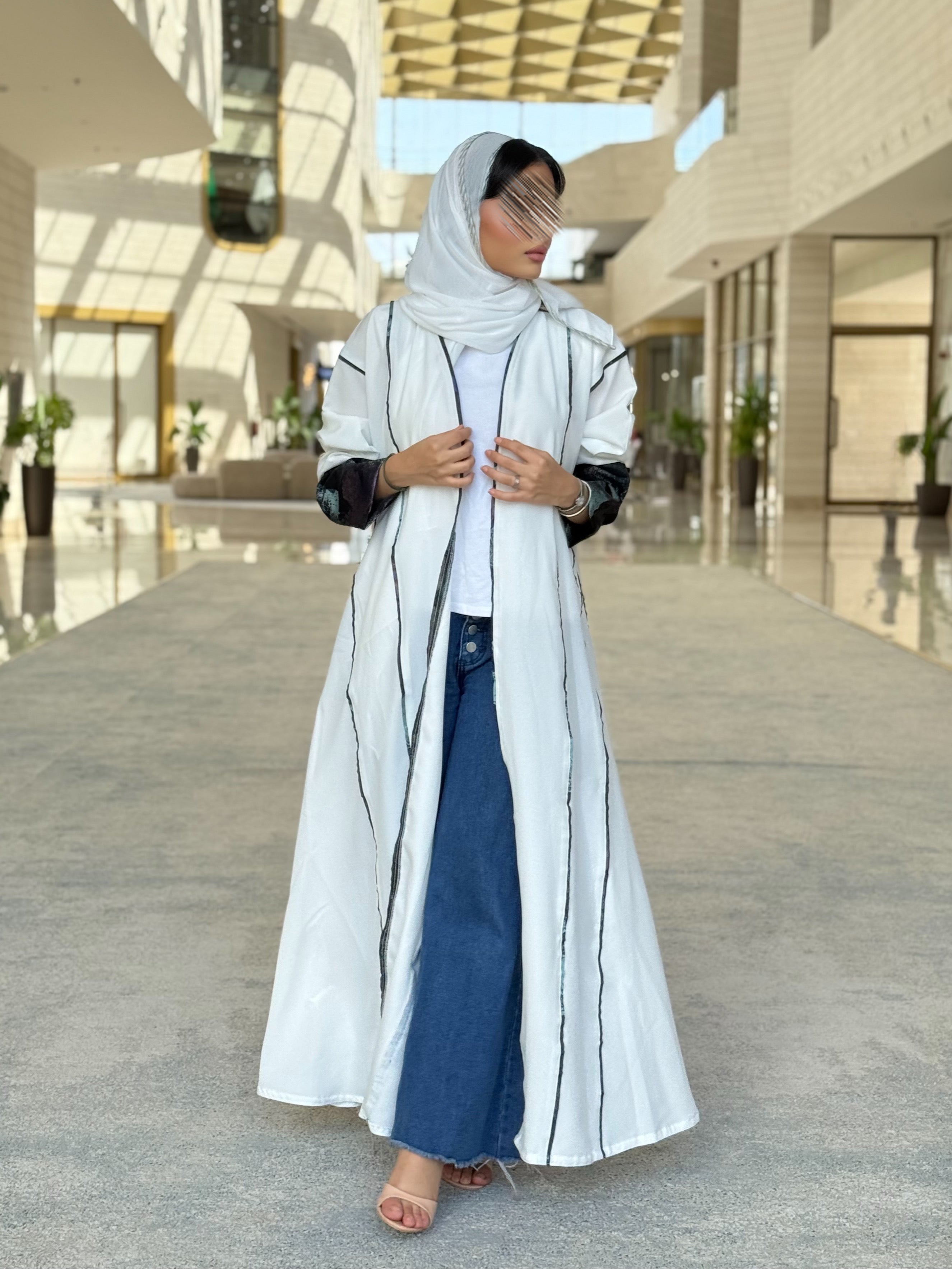 سهام ابيض - Bateel Abaya