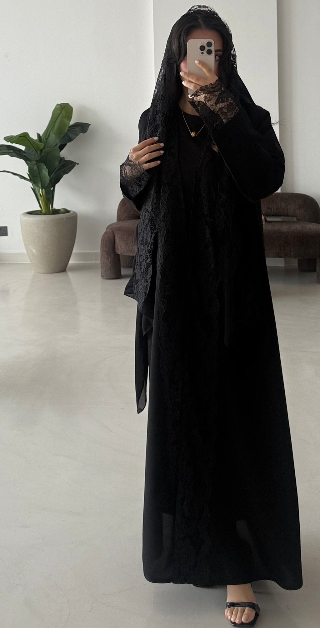 عباية دانتيلا - Bateel Abaya