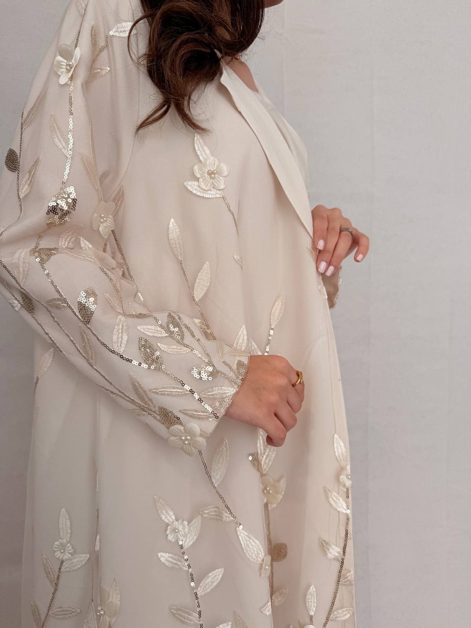 ازهار بيج - Bateel Abaya