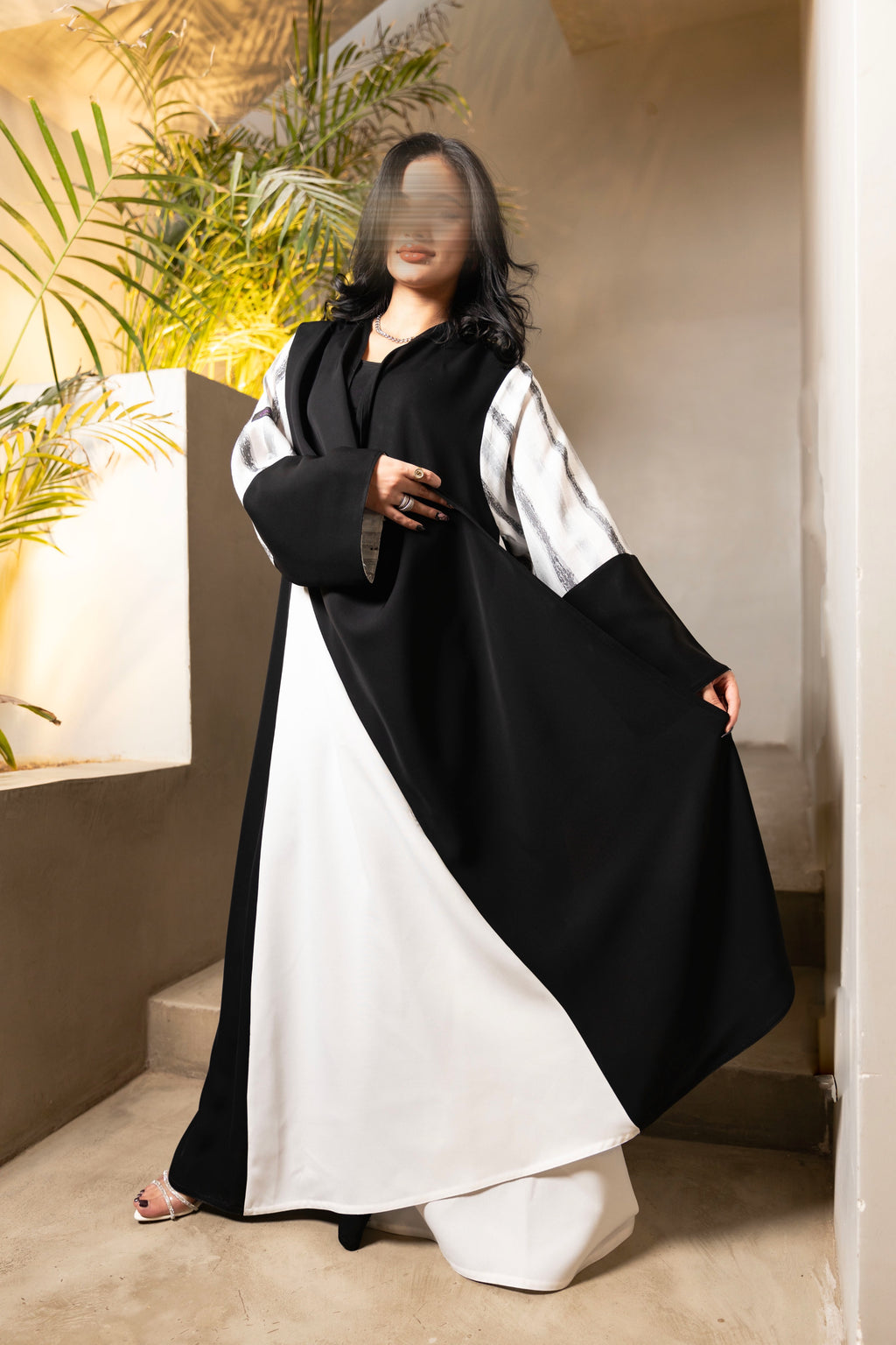 عباية مذهلة - Bateel Abaya