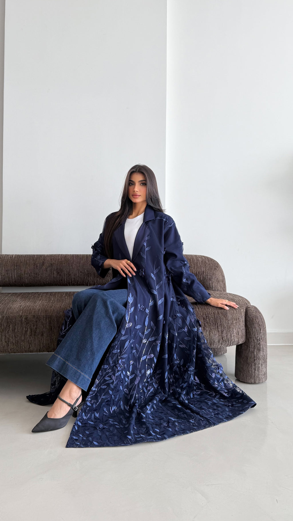 ازهار كحلي - Bateel Abaya